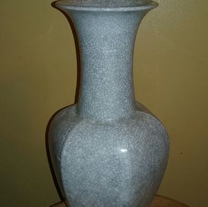 Avon Accents - AVON PORCELAIN CRACKLE VASE GRAY 12" TALL Avon Accents - AVON PORCELAIN CRACKLE VASE GRAY 12" TALL
